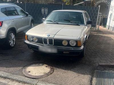 Gebraucht BMW 728 186 PS (136 kW) 1983 Beige Limousine