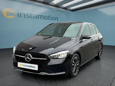 Gebraucht Mercedes B220 190 PS (139 kW) 2025 Schwarz Kleinwagen