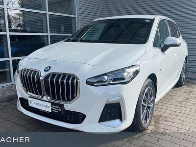 Gebraucht BMW 225 Active Tourer M Sport 245 PS (180 kW) 2024 Weiß Van / Kleinbus