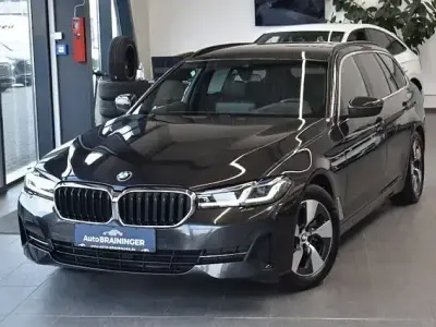 Używany BMW 520 190 KM (139 kW) 2022 Szary Kombi