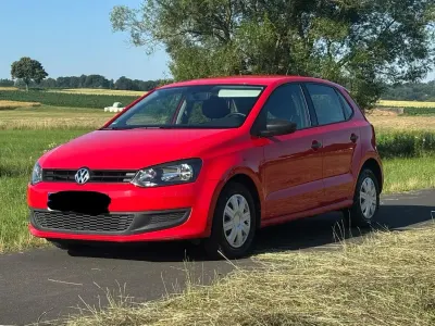 Gebraucht VW Polo 60 PS (44 kW) 2009 Rot Kleinwagen