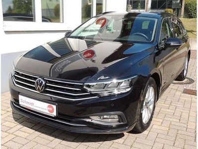 Deep black perleffekt Gebraucht 2023 VW Passat Kombi | 31.300 € (Fairer Preis)
