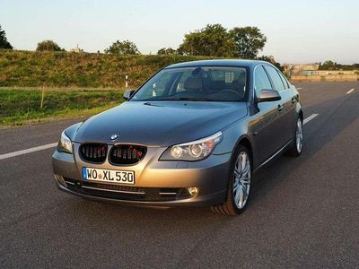 Gebraucht BMW 530 235 PS (172 kW) 2009 Grau Limousine