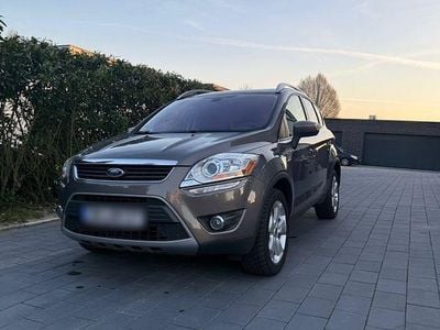 Gebraucht Ford Kuga 140 PS (102 kW) 2012 Braun SUV