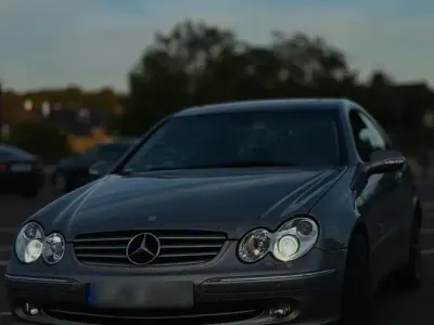 Gebraucht Mercedes CLK200 163 PS (119 kW) 2004 Silber Coupé