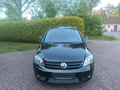Gebraucht VW Golf Plus Cross United 102 PS (75 kW) 2008 Schwarz Van / Kleinbus
