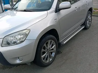 Gebraucht Toyota RAV4 100 PS (73 kW) 2007 Silber SUV