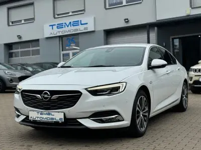Gebraucht Opel Insignia Dynamic 170 PS (125 kW) 2017 Weiß (schneeweiss/summitwhite/arctic) Limousine