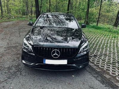 Mercedes CLA200