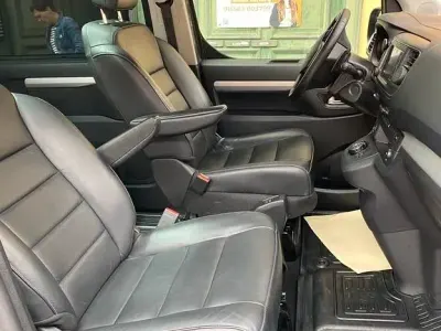 Gebraucht Toyota Proace Executive 177 PS (130 kW) 2023 Grau Van / Kleinbus