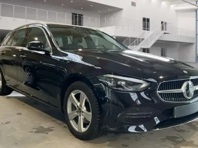 Gebraucht Mercedes C220 200 PS (147 kW) 2022 Schwarz/baltic black Kombi