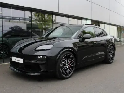 Ny Porsche Macan 469 kW (639 HK) 2026 Sort SUV