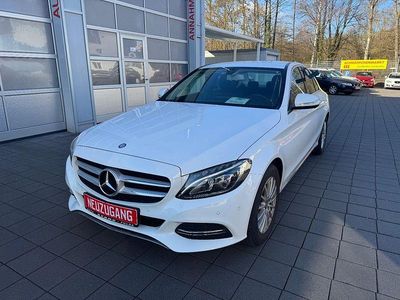 Gebraucht Mercedes C180 156 PS (114 kW) 2015 Weiß Limousine