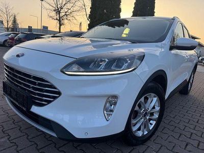 Gebraucht Ford Kuga Titanium 120 PS (88 kW) 2022 Weiß SUV