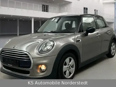 Używany Mini Cooper 136 KM (100 kW) 2016 Srebrny Hatchback