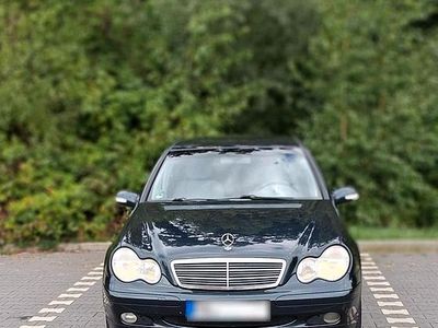 Gebraucht Mercedes C200 163 PS (119 kW) 2000 Schwarz Limousine