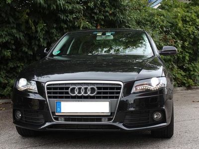 Schwarz metallic Gebraucht 2011 Audi A4 Ambiente Limousine | 25.990 €