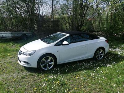 Gebraucht Opel Cascada 140 PS (102 kW) 2014 Weiß Cabrio