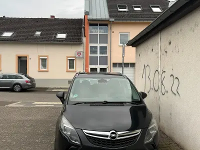 Gebraucht Opel Zafira 136 PS (100 kW) 2014 Schwarz Van / Kleinbus