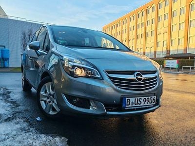 Silber Gebraucht 2014 Opel Meriva Van / Kleinbus | 8.200 € (Fairer Preis)