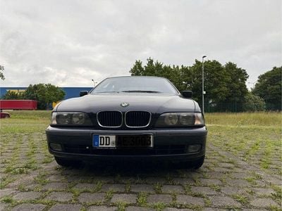 BMW 528
