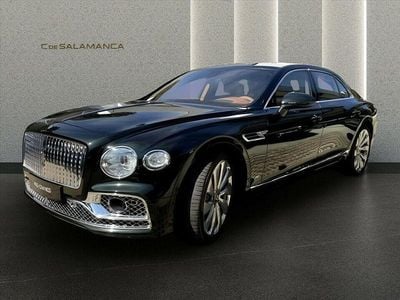 Usata Bentley Flying Spur 557 CV (409 kW) 2021 Verde Berlina