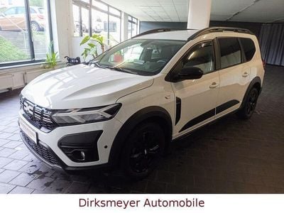 Weiß Gebraucht 2023 Dacia Jogger Extreme Van / Kleinbus | 17.500 € (Fairer Preis)