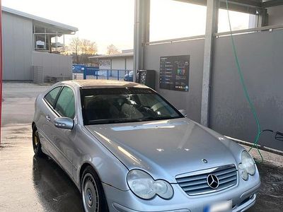 Usata Mercedes 230 230 CV (169 kW) 2003 Argento Coupé