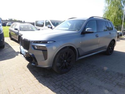 Grau Gebraucht 2024 BMW X7 M Sport SUV | 149.000 €