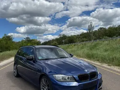 Gebraucht BMW 335 Sport Line 286 PS (210 kW) 2012 Blau Kombi
