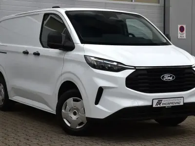 Gebraucht Ford Transit Custom 110 PS (80 kW) 2024 Weiß Van / Kleinbus