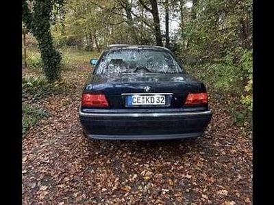 BMW 728