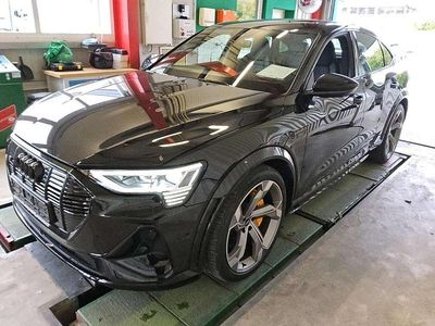 Gebraucht Audi e-tron 369 kW (503 PS) 2022 Mythosschwarz metallic SUV