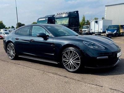 Porsche Panamera 4S