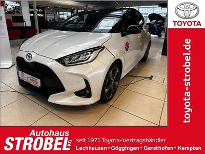 Weiß Neu 2025 Toyota Yaris Hybrid Plus Limousine | 28.480 € (Fairer Preis)