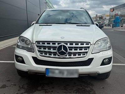 Mercedes ML320