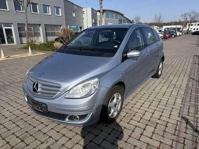 Gebraucht Mercedes B150 95 PS (69 kW) 2007 Silber Van / Kleinbus