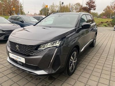 Begagnad Peugeot 5008 Allure 131 HK (96 kW) 2024 Grå Minibuss