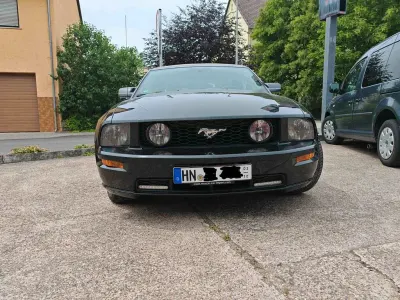 Gebraucht Ford Mustang GT 305 PS (224 kW) 2006 Schwarz Cabrio