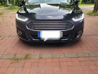 Gebraucht Ford Mondeo Titanium 179 PS (131 kW) 2015 Schwarz Kombi