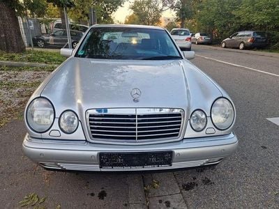 Mercedes E280