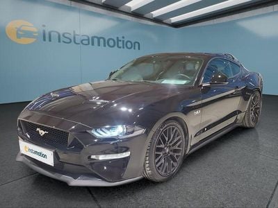 Schwarz Gebraucht 2020 Ford Mustang GT Fastback Coupé | 40.990 € (Etwas zu teuer)