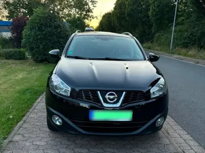 Gebraucht Nissan Qashqai 141 PS (103 kW) 2012 Schwarz SUV