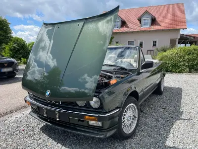 Gebraucht BMW 325 Cabriolet 171 PS (125 kW) 1986 Grün Cabrio