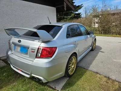 Käytetty Subaru WRX STI 300 HP (220 kW) 2011 Hopea Sedan
