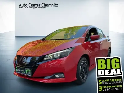 Gebraucht Nissan Leaf Acenta 110 kW (150 PS) 2022 Rot Kleinwagen