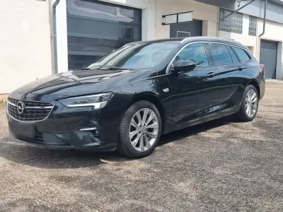 Gebraucht Opel Insignia 174 PS (127 kW) 2021 Schwarz Kombi