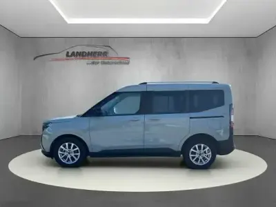 Second-hand Ford Tourneo Courier Titanium 125 CP (91 kW) 2025 Gri Monovolum