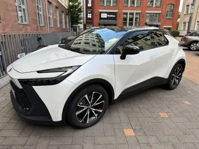 Gebraucht Toyota C-HR Team 223 PS (164 kW) 2024 Weiß SUV