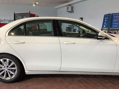 Mercedes E200